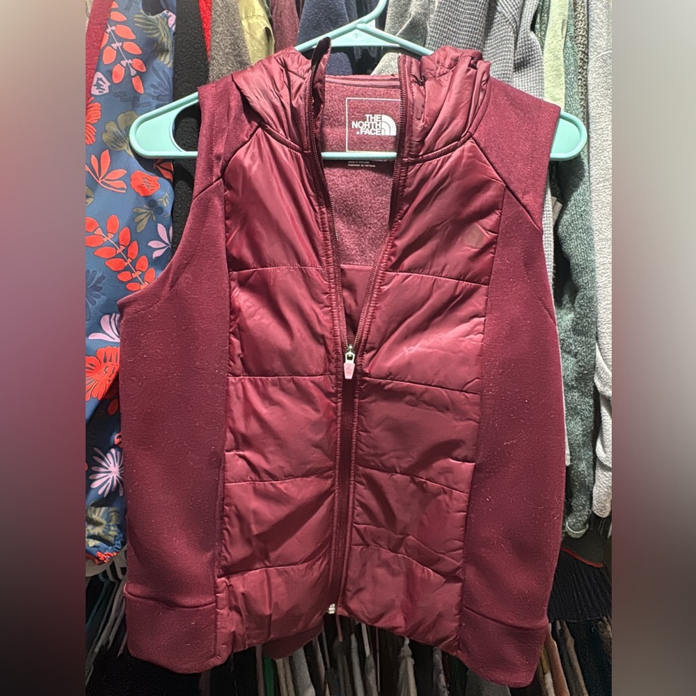 The North Face Women's Maroon Hooded Vest